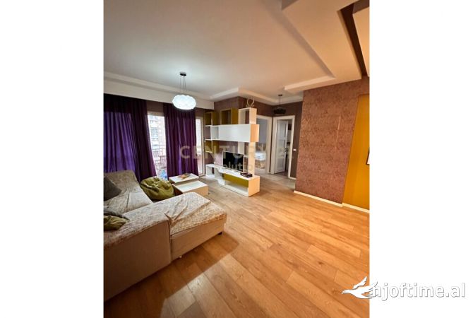 Shtepi me qera 2+1 ne Tirane - 600 Euro