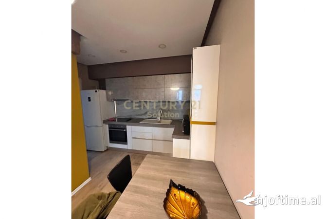 Shtepi me qera Apartament ne Tirane, 2+1, Mobilimi E mobiluar, Pagesa 600  Euro.