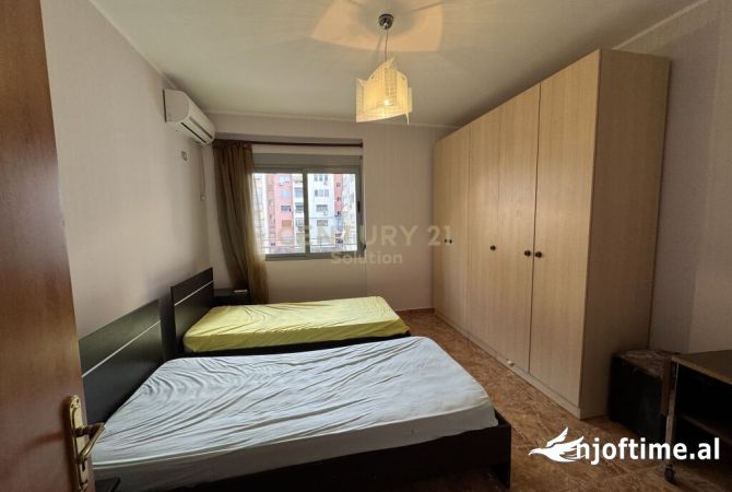 Shtepi me qera Apartament ne Tirane, 2+1, Mobilimi E mobiluar, Pagesa 400  Euro.