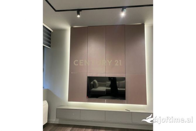 Shtepi me qera 2+1 ne Tirane - 1,000 Euro