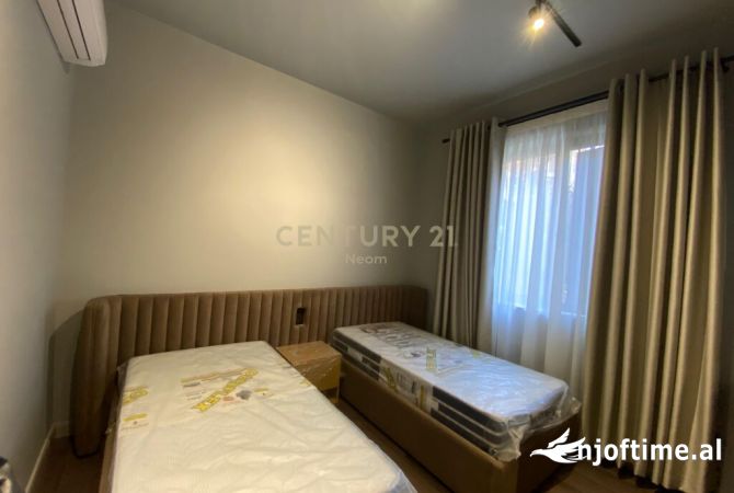 Shtepi me qera Apartament ne Tirane, 2+1, Mobilimi E mobiluar, Pagesa 1,000  Euro.