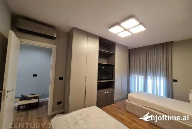 Shtepi me qera Apartament ne Tirane, 2+1, Mobilimi E mobiluar, Pagesa 1,600  Euro.