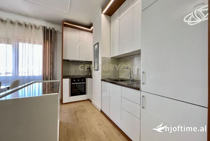 Shtepi ne shitje Apartament ne Tirane, 2+1, Mobilimi E mobiluar, Pagesa 279,000  Euro.