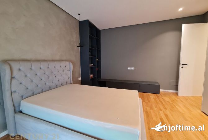 Shtepi ne shitje Apartament ne Tirane, 3+1, Mobilimi E mobiluar, Pagesa 486,000  Euro.