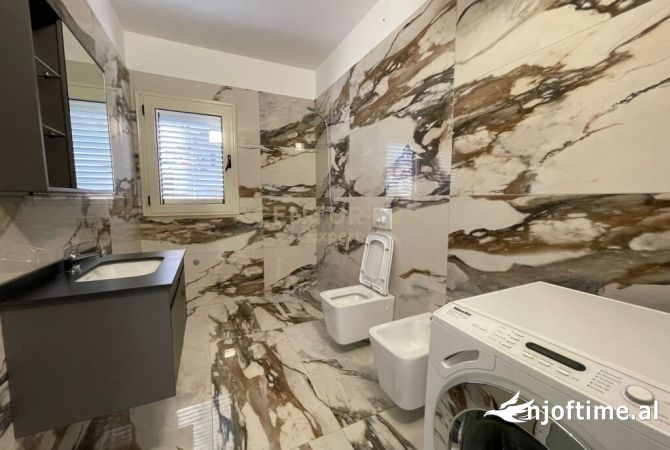 Shtepi me qera Apartament ne Tirane, 2+1, Mobilimi E mobiluar, Pagesa 600  Euro.