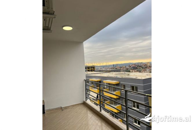 Shtepi me qera Apartament ne Tirane, 2+1, Mobilimi E mobiluar, Pagesa 500  Euro.