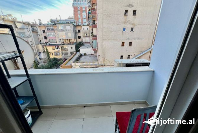 Shtepi me qera Apartament ne Tirane, 2+1, Mobilimi E mobiluar, Pagesa 1,000  Euro.