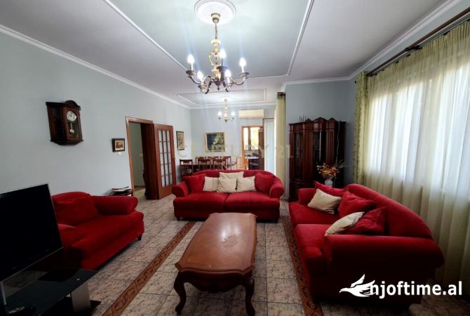 Shtepi me qera 3+1 ne Tirane - 900 Euro