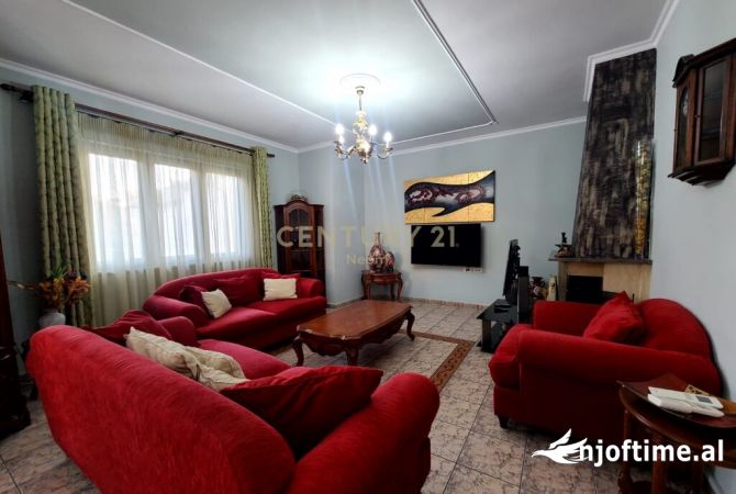 Shtepi me qera 3+1 ne Tirane - 900 Euro