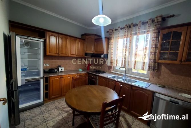 Shtepi me qera 3+1 ne Tirane - 900 Euro