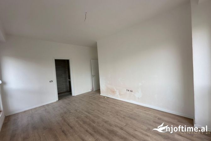 Shtepi ne shitje 3+1 ne Tirane - 230,000 Euro