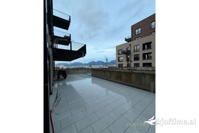 Shtepi ne shitje Apartament ne Tirane, 1+1, Mobilimi E mobiluar, Pagesa 188,000  Euro.