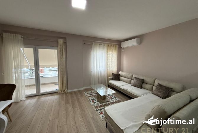 Shtepi me qera 2+1 ne Tirane - 450 Euro