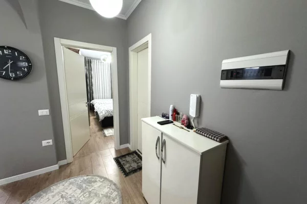 Shtepi me qera Apartament ne Tirane, 1+1, Mobilimi E mobiluar, Pagesa 500  Euro.