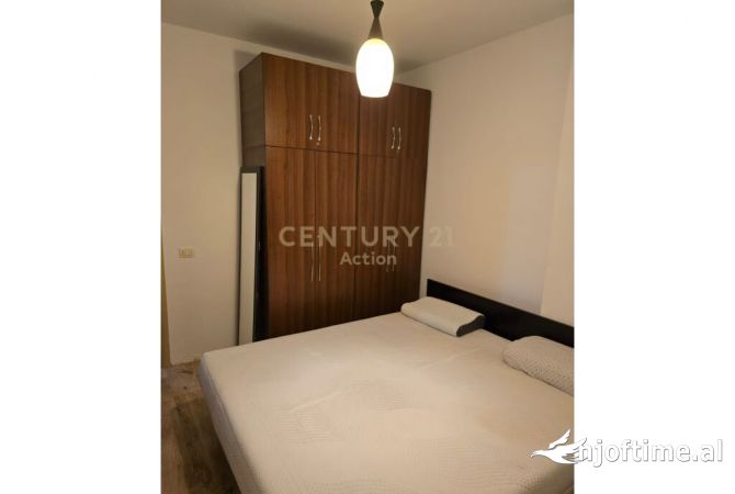 Shtepi ne shitje Apartament ne Tirane, 1+1, Mobilimi E mobiluar, Pagesa 98,000  Euro.