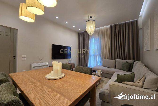 Shtepi me qera Apartament ne Tirane, 1+1, Mobilimi E mobiluar, Pagesa 880  Euro.