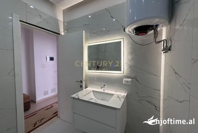 Shtepi me qera Apartament ne Tirane, 2+1, Mobilimi E mobiluar, Pagesa 420  Euro.