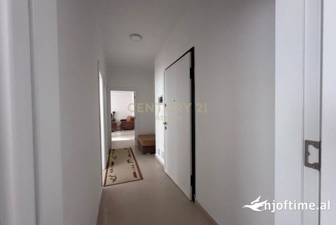 Shtepi me qera Apartament ne Tirane, 2+1, Mobilimi E mobiluar, Pagesa 420  Euro.