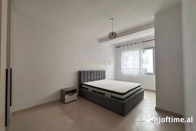 Shtepi me qera Apartament ne Tirane, 2+1, Mobilimi E mobiluar, Pagesa 420  Euro.