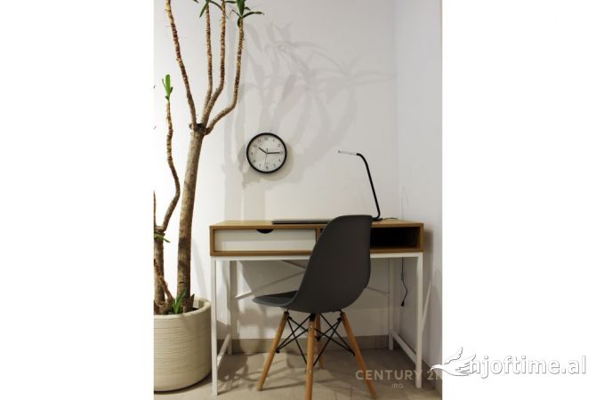 Shtepi me qera Apartament ne Tirane, 1+1, Mobilimi E mobiluar, Pagesa 700  Euro.