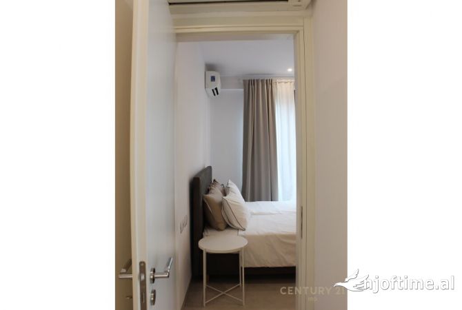 Shtepi me qera Apartament ne Tirane, 1+1, Mobilimi E mobiluar, Pagesa 700  Euro.