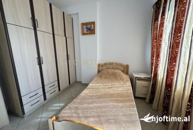 Shtepi me qera Apartament ne Tirane, 2+1, Mobilimi E mobiluar, Pagesa 430  Euro.