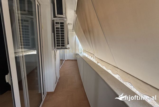 Shtepi me qera Apartament ne Tirane, 1+1, Mobilimi E mobiluar, Pagesa 450  Euro.