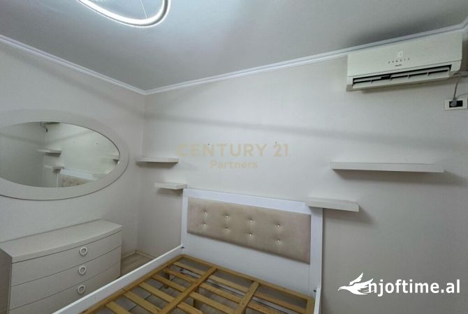 Shtepi me qera Apartament ne Tirane, 1+1, Mobilimi E mobiluar, Pagesa 500  Euro.