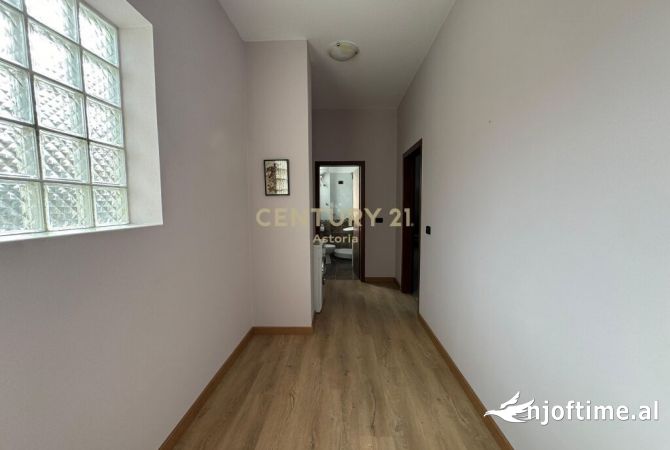 Shtepi me qera Apartament ne Tirane, 2+1, Mobilimi E mobiluar, Pagesa 500  Euro.