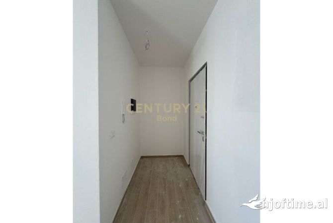 Shtepi me qera Apartament ne Tirane, 1+1, Mobilimi Bosh, pa mobiluar, Pagesa 500  Euro.