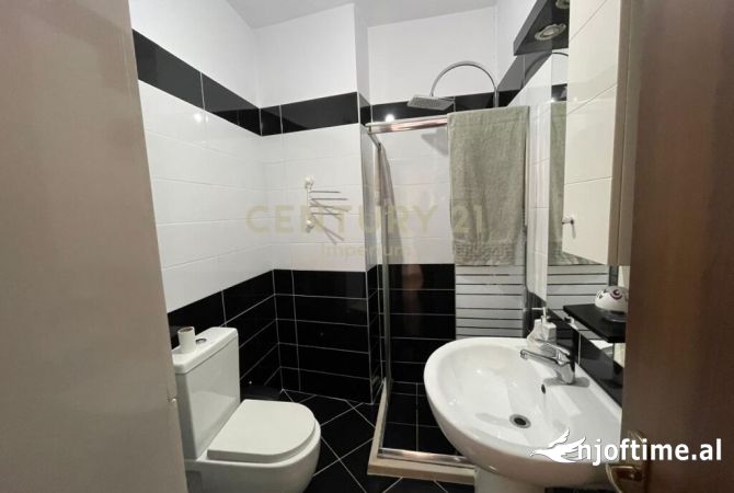 Shtepi ne shitje Apartament ne Tirane, 1+1, Mobilimi E mobiluar, Pagesa 90,000  Euro.