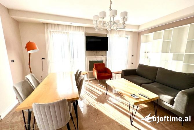 Shtepi ne shitje 3+1 ne Tirane - 470,000 Euro