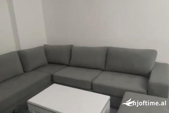 Shtepi me qera Apartament ne Tirane, 2+1, Mobilimi E mobiluar, Pagesa 500  Euro.
