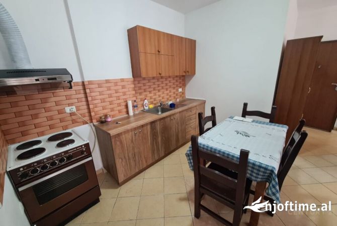 Shtepi me qera 1+1 ne Tirane - 400 Euro