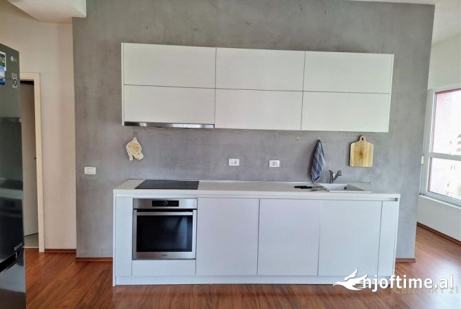 Shtepi me qera 2+1 ne Tirane - 550 Euro