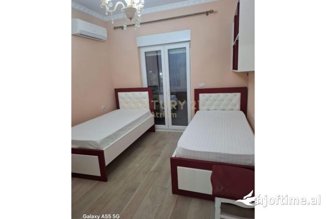 Shtepi me qera Apartament ne Tirane, 2+1, Mobilimi E mobiluar, Pagesa 500  Euro.