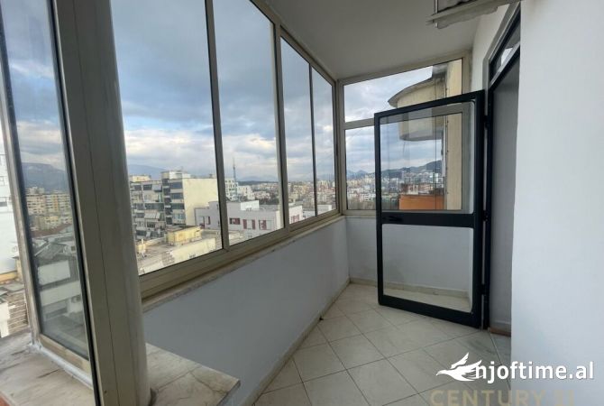 Shtepi me qera Apartament ne Tirane, 2+1, Mobilimi E mobiluar, Pagesa 550  Euro.