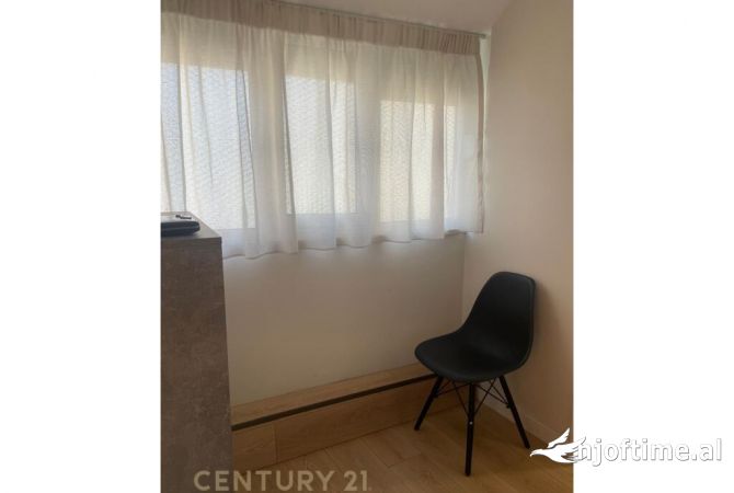 Shtepi me qera Apartament ne Tirane, 1+1, Mobilimi E mobiluar, Pagesa 500  Euro.