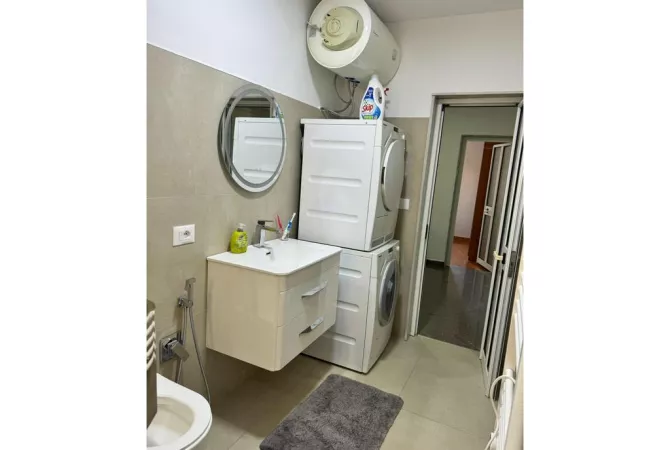 Shtepi me qera Apartament ne Tirane, 2+1, Mobilimi E mobiluar, Pagesa 500  Euro.
