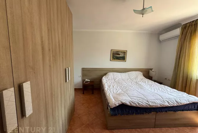 Shtepi me qera Apartament ne Tirane, 2+1, Mobilimi E mobiluar, Pagesa 550  Euro.