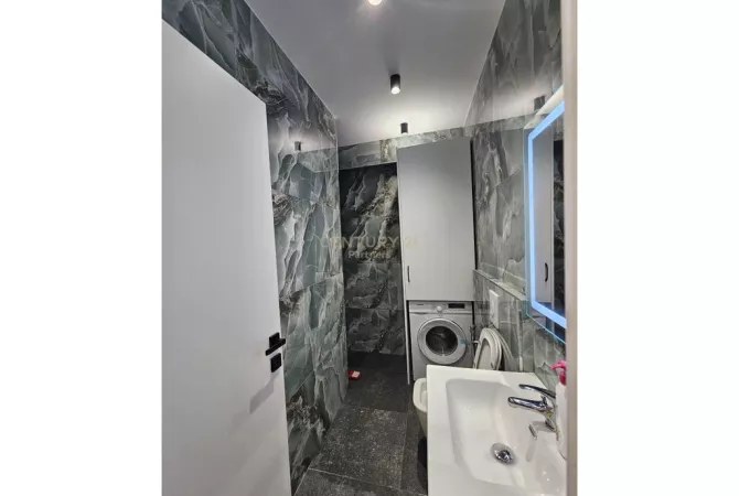 Shtepi ne shitje Apartament ne Tirane, 1+1, Mobilimi E mobiluar, Pagesa 99,000  Euro.