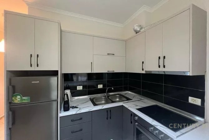 Shtepi me qera 2+1 ne Tirane - 450 Euro