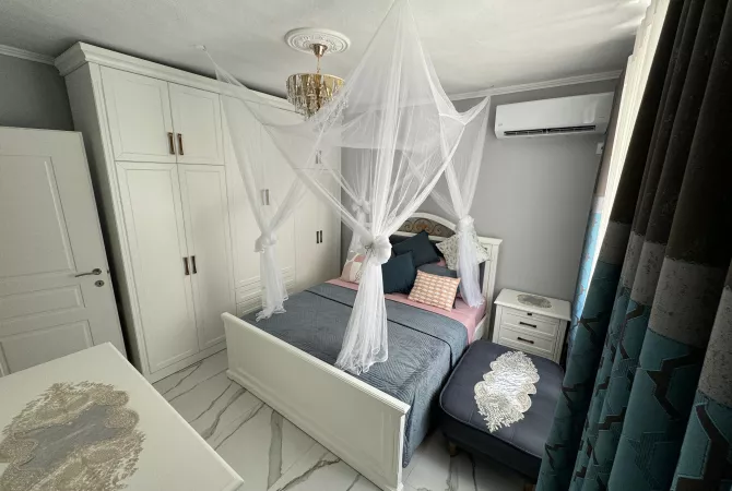 Shtepi me qera Apartament ne Tirane, 1+1, Mobilimi E mobiluar, Pagesa 550  Euro.