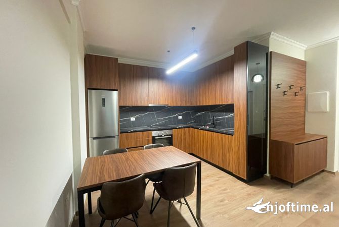 Shtepi me qera 1+1 ne Tirane - 700 Euro