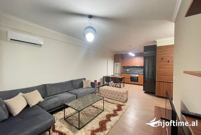 Shtepi me qera 1+1 ne Tirane - 700 Euro