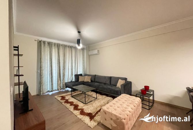 Shtepi me qera 1+1 ne Tirane - 700 Euro