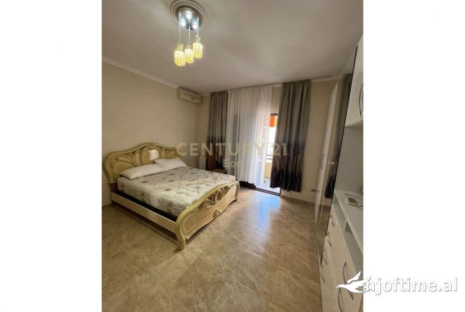 Shtepi ne shitje Apartament ne Durres, 2+1, Mobilimi E mobiluar, Pagesa 138,000  Euro.
