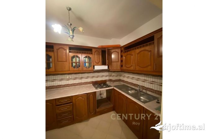 Shtepi ne shitje 1+1 ne Durres - 66,000 Euro