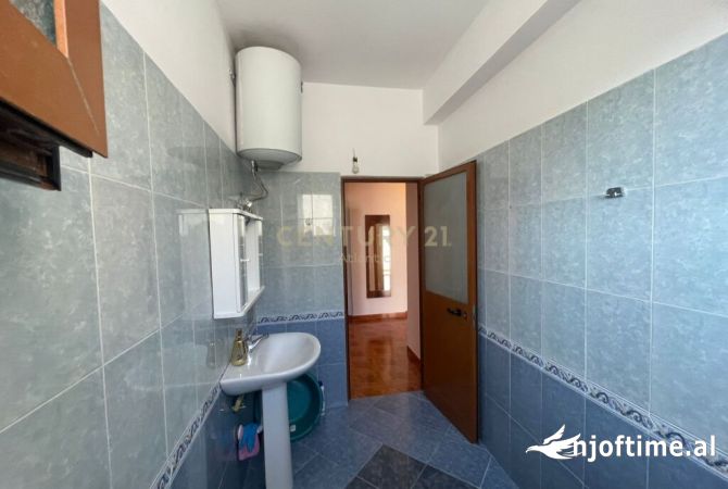 Shtepi me qera Apartament ne Durres, 1+1, Mobilimi E mobiluar, Pagesa 280  Euro.