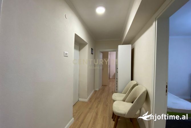 Shtepi ne shitje Apartament ne Durres, 2+1, Mobilimi E mobiluar, Pagesa 1,290,000  Euro.